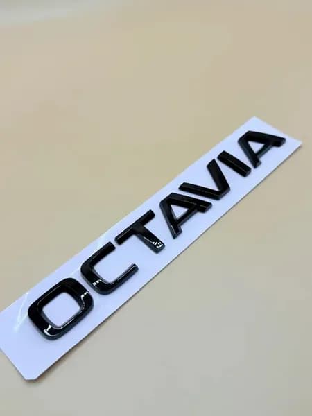 Надпись наклейка на багажник SKODA Шкода Octavia Black