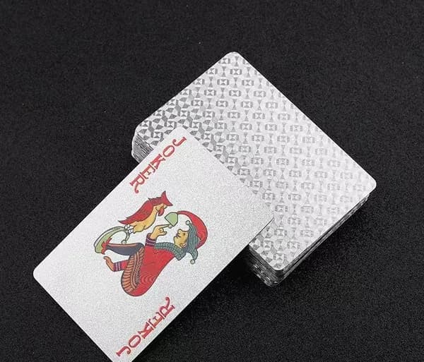 ИгральныеКарты