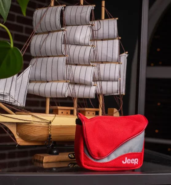 Сумка спортивная JEEP Evolution Basic RED