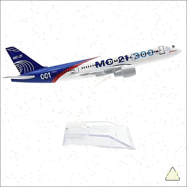 Модель российского MC-21 самолета