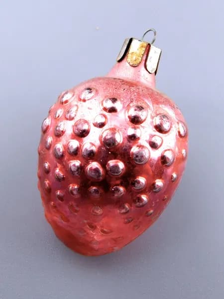 Елочная игрушка КЛУБНИКА 5,5 см стекло СССР 1960-е гг