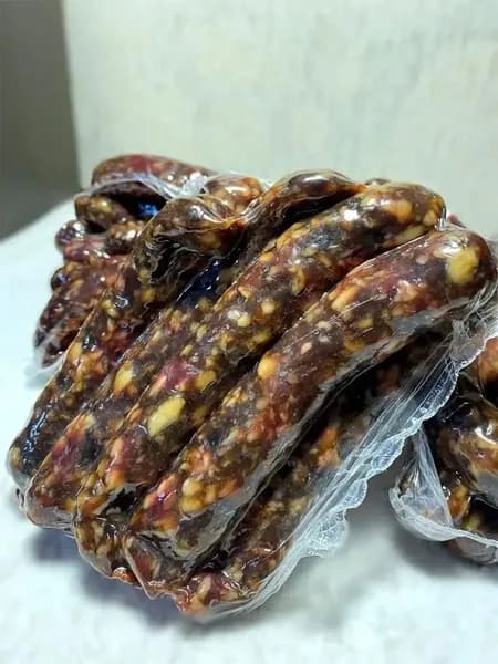 Колбаса Дольче Вита с брусникой, Сырокопчёная, Без ГМО