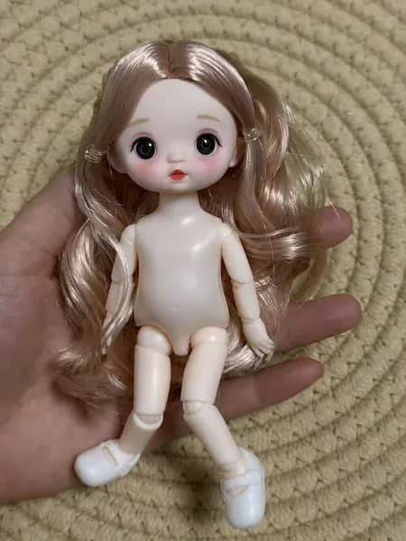 Коллекционная кукла с подвижными суставами, 17 см