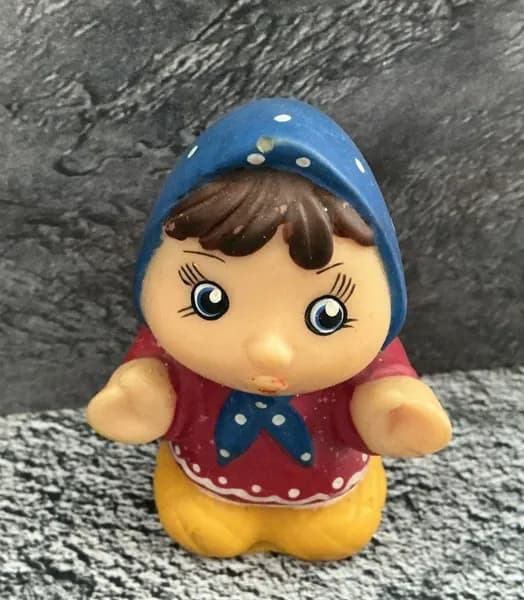 Винтажная - коллекционная резиновая игрушка - Машенька