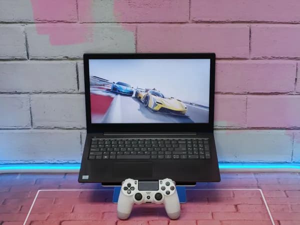 Lenovo Ноутбук 15.6", Intel Core i5-8250U, RAM 8 ГБ, SSD 256 ГБ, Intel HD Graphics, Windows Home, серый, Английская раскладка