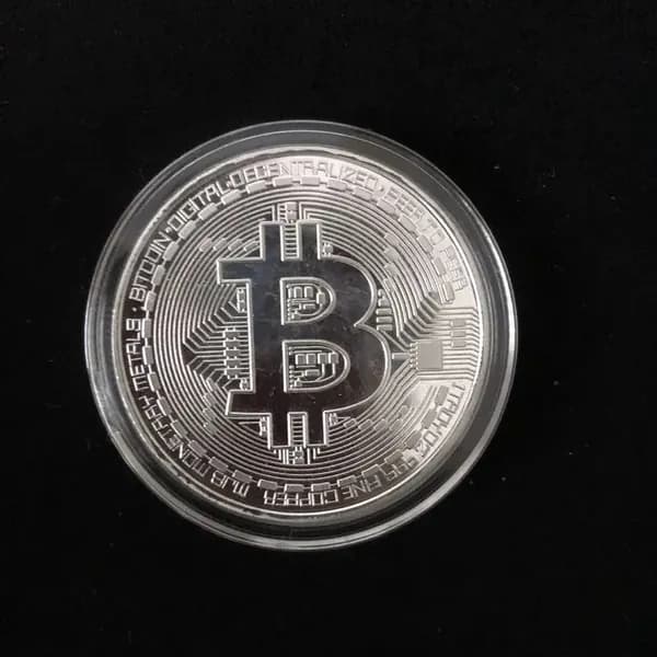 Позолоченная монета Биткойн Коллекционное изделие и физический подарок Casascius BTC