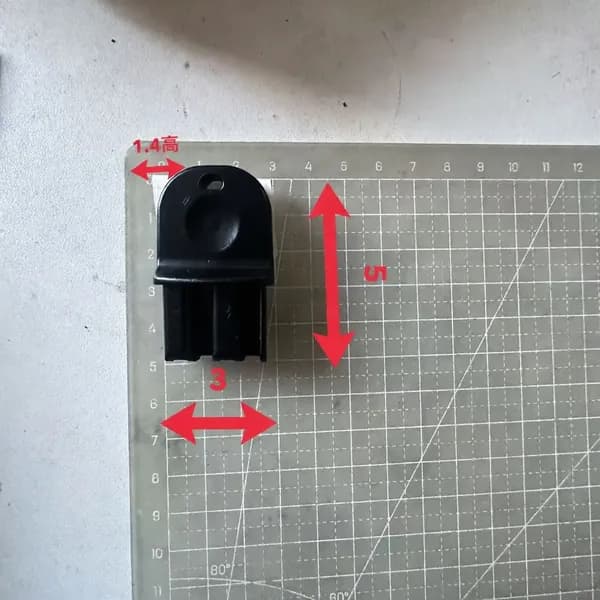 Диспенсер для бумажных полотенец