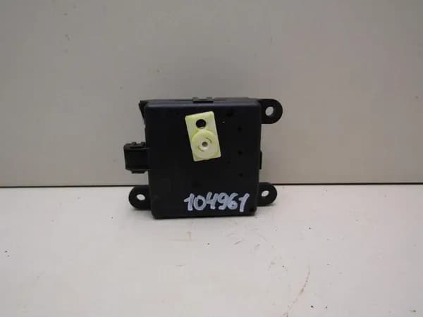 Моторчик заслонки печки Б/У с пробегом Nissan Qashqai (J10) 2006-2014 27731AL500