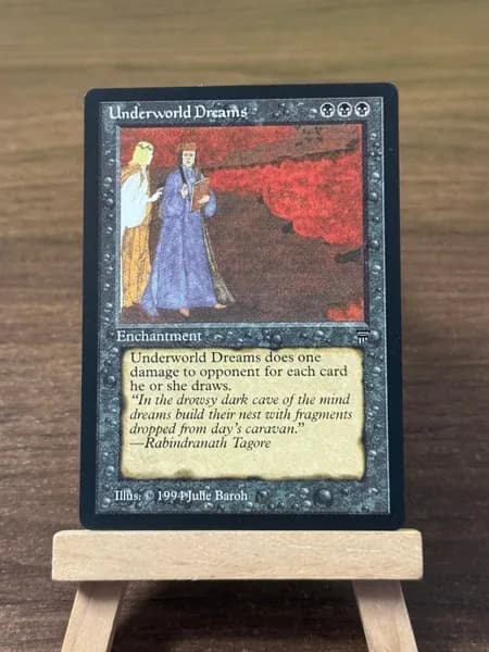 Заголовок: Волшебство в твоих руках: Уникальная карта Magic: The Gathering (MTG) с защитным протектором в подарок!