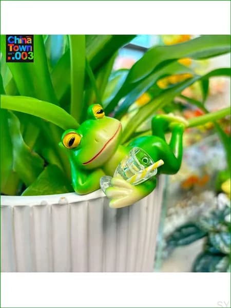 Фигурка садовая