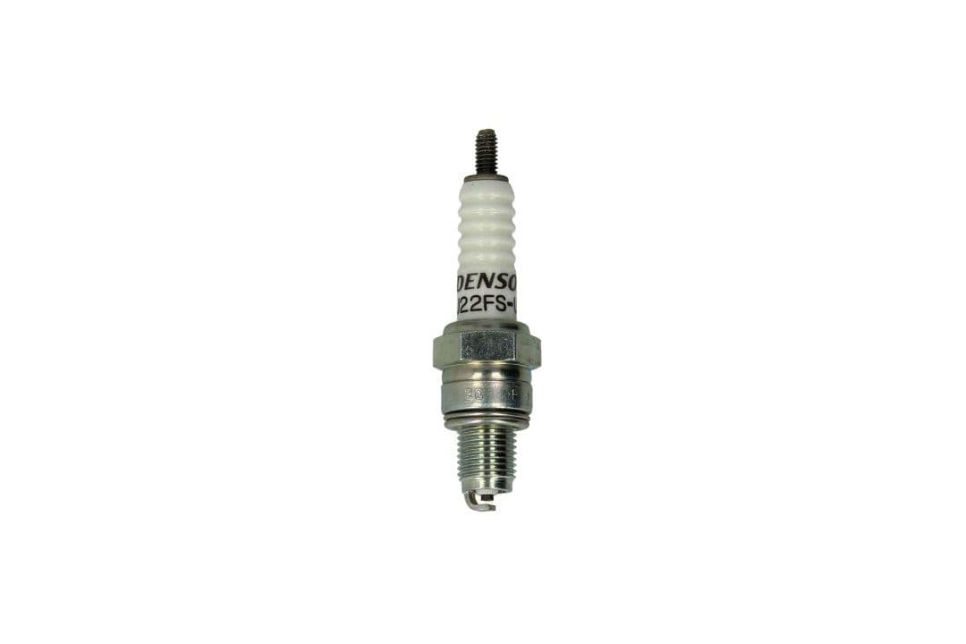 Свеча DENSO U22FS-U (4006) оригинал Япония (аналог NGK C7HSA) (4T кит.скутер 50/150cc, Alpha, Delta)