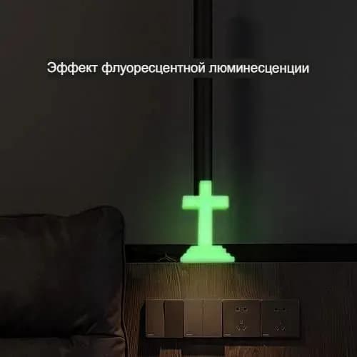 Светящийся в темноте пластиковый крест Иисуса Христа 14 см, зеленый