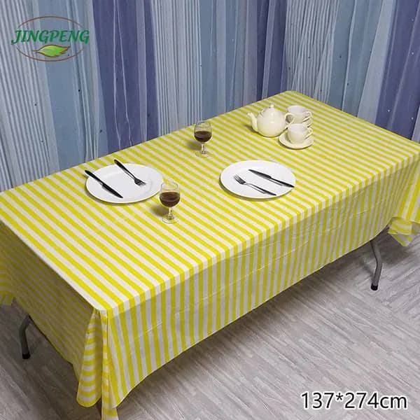 Скатерть одноразовая длина 213 см,