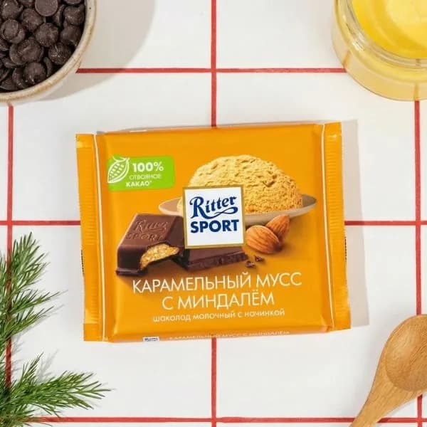 Шоколад Молочный карамельный мусс с миндалем Ritter Sport 100г