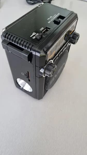 Радиоприемник портативный SRP-355, FM радио, USB, micro SD, фонарь, аккумулятор, черный