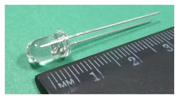 d 5мм красный 15000mcd DFL-5013URC-15 светодиод