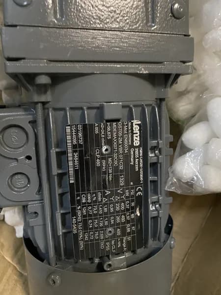 Мотор-редуктор Lenze модель EN60034