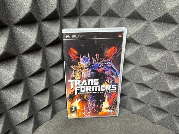 Игра для PSP Transformers Revenge of the Fallen. Товар уцененный