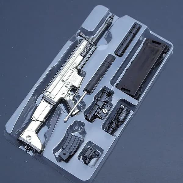 SCAR- 20cm изготовлен из цинкового сплава.