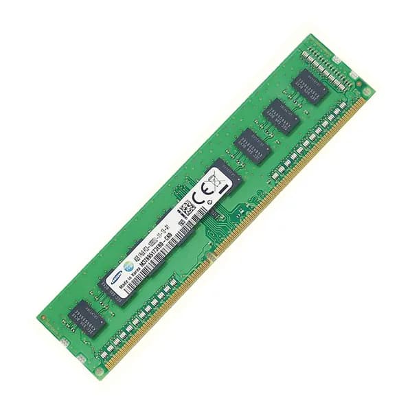 Оперативная память SАМSUNG DDR3 4 ГБ 1600 MHz 1Rx8 UDIMM PC3-12800U M378B5173EB0 DDR3, 1600 МГц, 1 x 4 ГБ (M378B5173EB0)