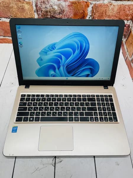 X540L, Intel Core i3 5005U, GeForce 920 Игровой ноутбук 15.6", RAM 4 ГБ, SSD 120 ГБ, Windows Pro, Русская раскладка