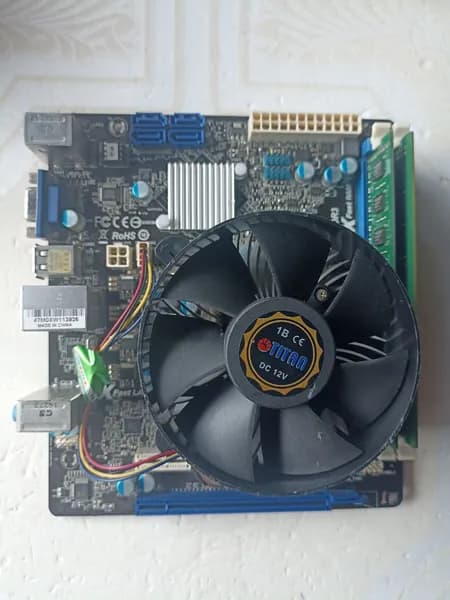 ASRock H61M-VG3 +CPU i3-2120 (4 потока 2 ядра) + 4Gb +кулер без задней планки, LGA 1155, DDR3, Материнская плата