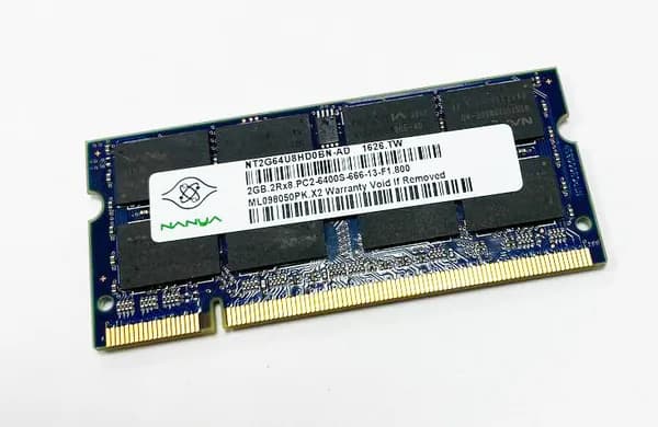 Nanya Оперативная память DDR2 2Gb 800 MHz SODIMM PC2-6400S для ноутбука DDR2, 800 МГц, 1 x 2 ГБ (NT2G64U8HD0BN-AD)