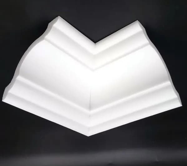 Угол внутренний к плинтусу BelloDeco C7/70 UV
