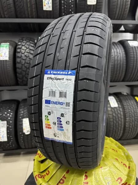 Triangle TH202 EffeXSport 235 55 R19 105W Летние Шины