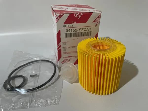 Фильтр масляный TOYOTA/LEXUS / 04152YZZA1