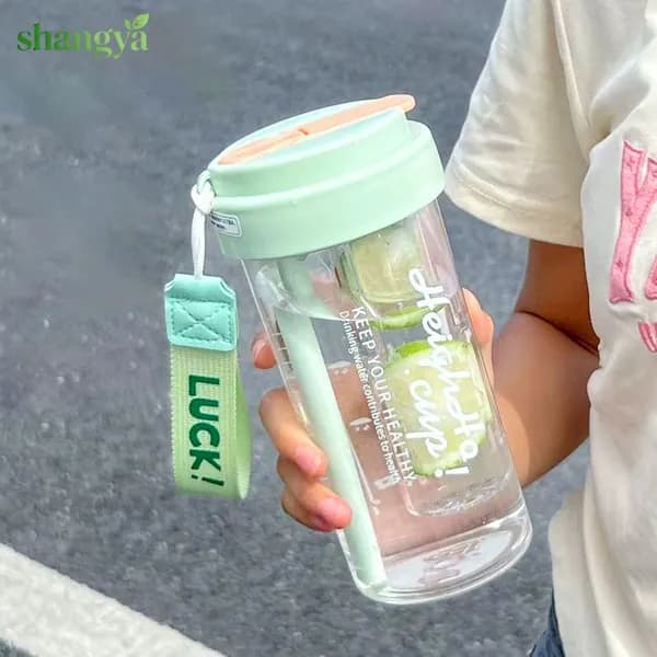 Спортивная бутылка