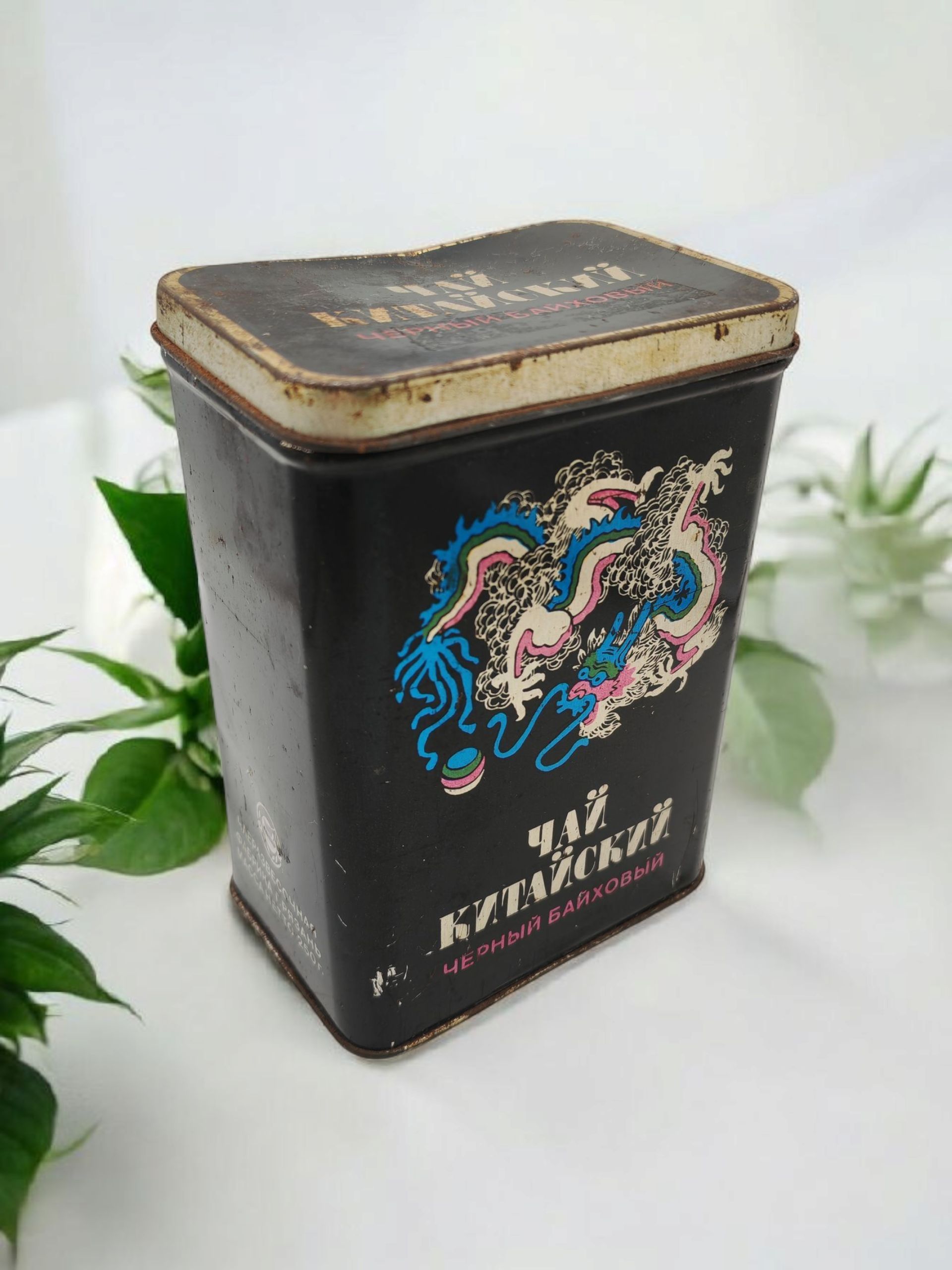 Винтажная жестяная банка из под китайского чая, СССР, размер 10х7х14см
