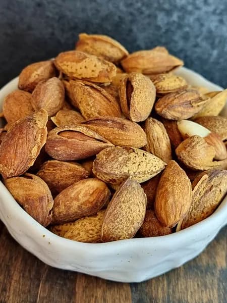 Миндаль в скорлупе со вкусом ванили