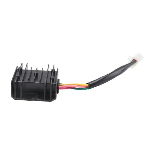 Регулятор-выпрямитель 4-проводной, полноволновой 12V / для мотоцикла чёрный .