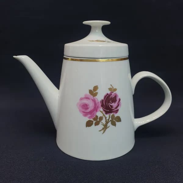 Винтажный кофейник СССР. Фарфор, декор розы и золотистая кайма, ГДР, Zieres China VEB Lichte