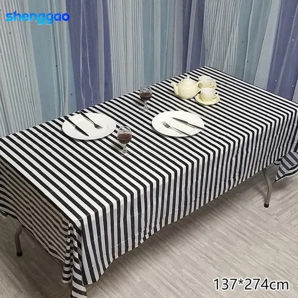 Скатерть одноразовая длина 274 см,