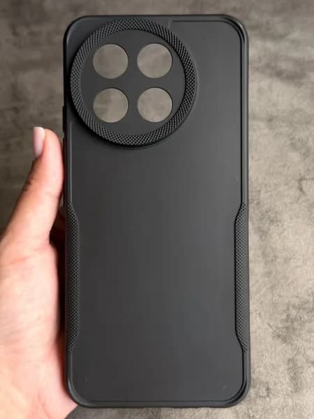 Чехол на Tecno Spark 30 Pro матовый нескользящий силиконовый