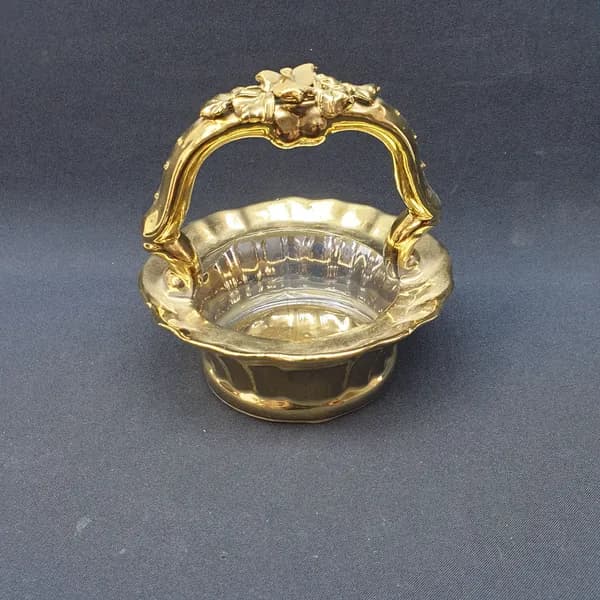 Корзинка декоративная винтажная, СССР. Керамика с позолотой, настольная для конфет или мелочей