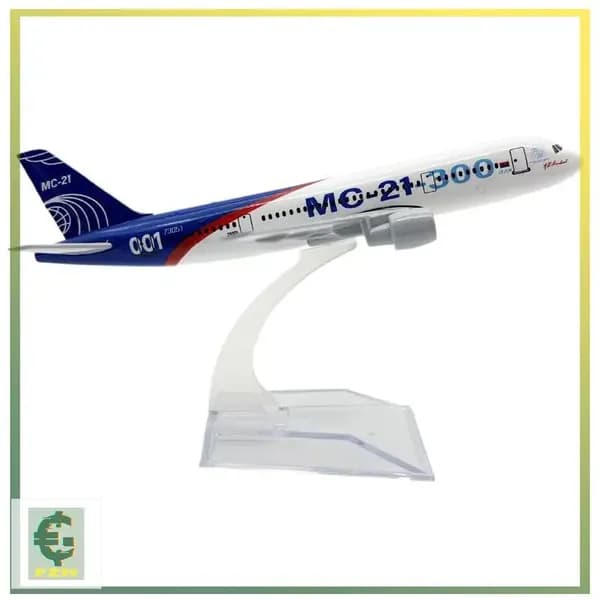 Модель российского MC-21 самолета