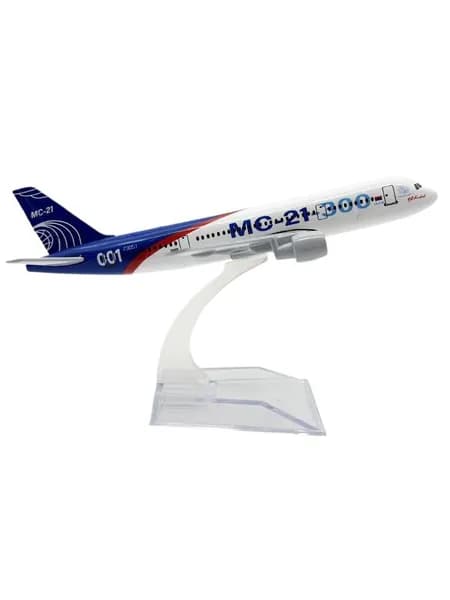 Модель российского MC-21 самолета