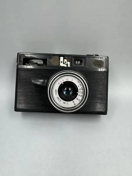 Фотоаппарат Смена Символ ЛОМО СССР, пленочный фотоаппарат Смена Symbol, советская фототехника