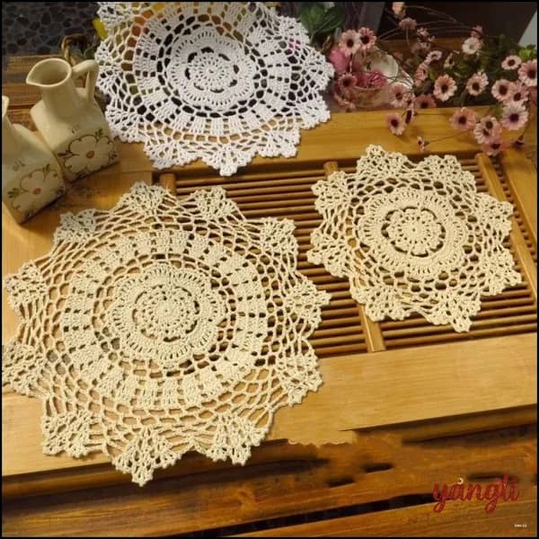 Скатерть 25x25 см бежевый