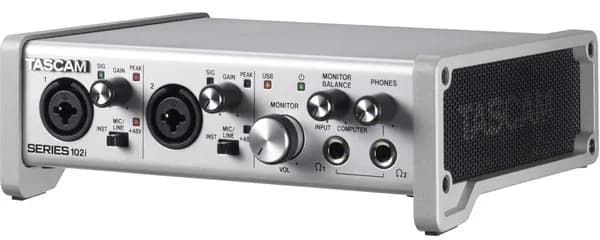 Внешняя звуковая карта с USB TASCAM SERIES 102i