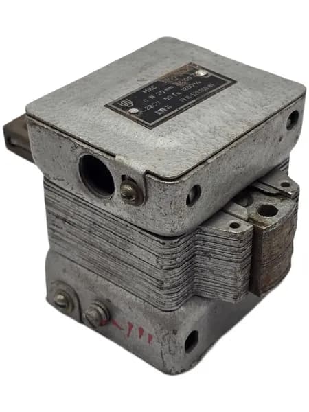 МИС-3200, 220В, 50Гц, толкающее исполнение, ПВ 100%, IP40, с жесткими выводами, электромагнит