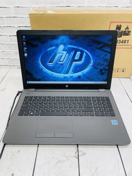 HP 250 g6, Intel Pentium 5000, Intel UHD Graphics Ноутбук 15.6", RAM 4 ГБ, HDD 500 ГБ, Windows Pro, Русская раскладка