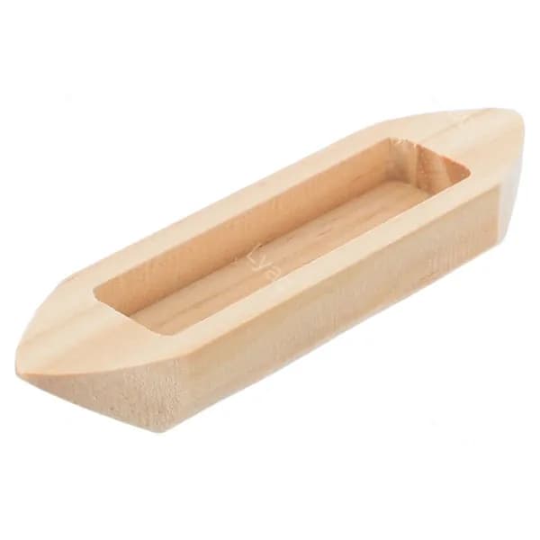 Незаконченная деревянная каноэ для рукоделия и научных опытов с декоративным назначением
