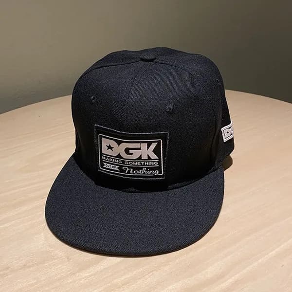 Кепка уличная регулируемая с вышивкой DGK, хип-хоп стиль, хлопковая ткань, черная