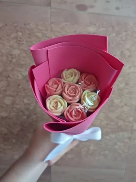 TDNebykovA Сладкий букет из конфет Розы, 7 шт, розовые белый