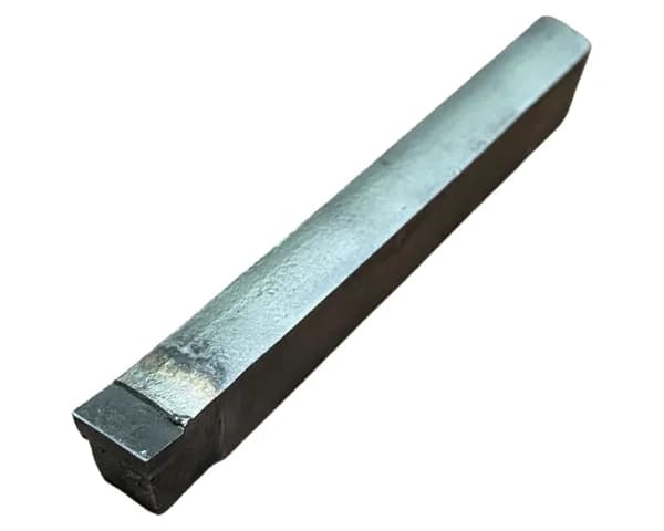 Резец токарный чистовой широкий 16х10x100 Т15К6