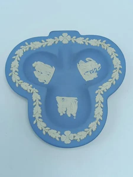 Винтажная английская пепельница Веджвуд Wedgwood. Бисквитный фарфор. Англия вторая половина 20 века